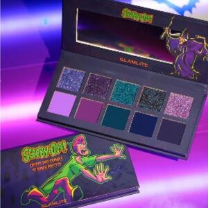 Scooby-Doo Eyeshadow Palette - Purple and Blue Shades